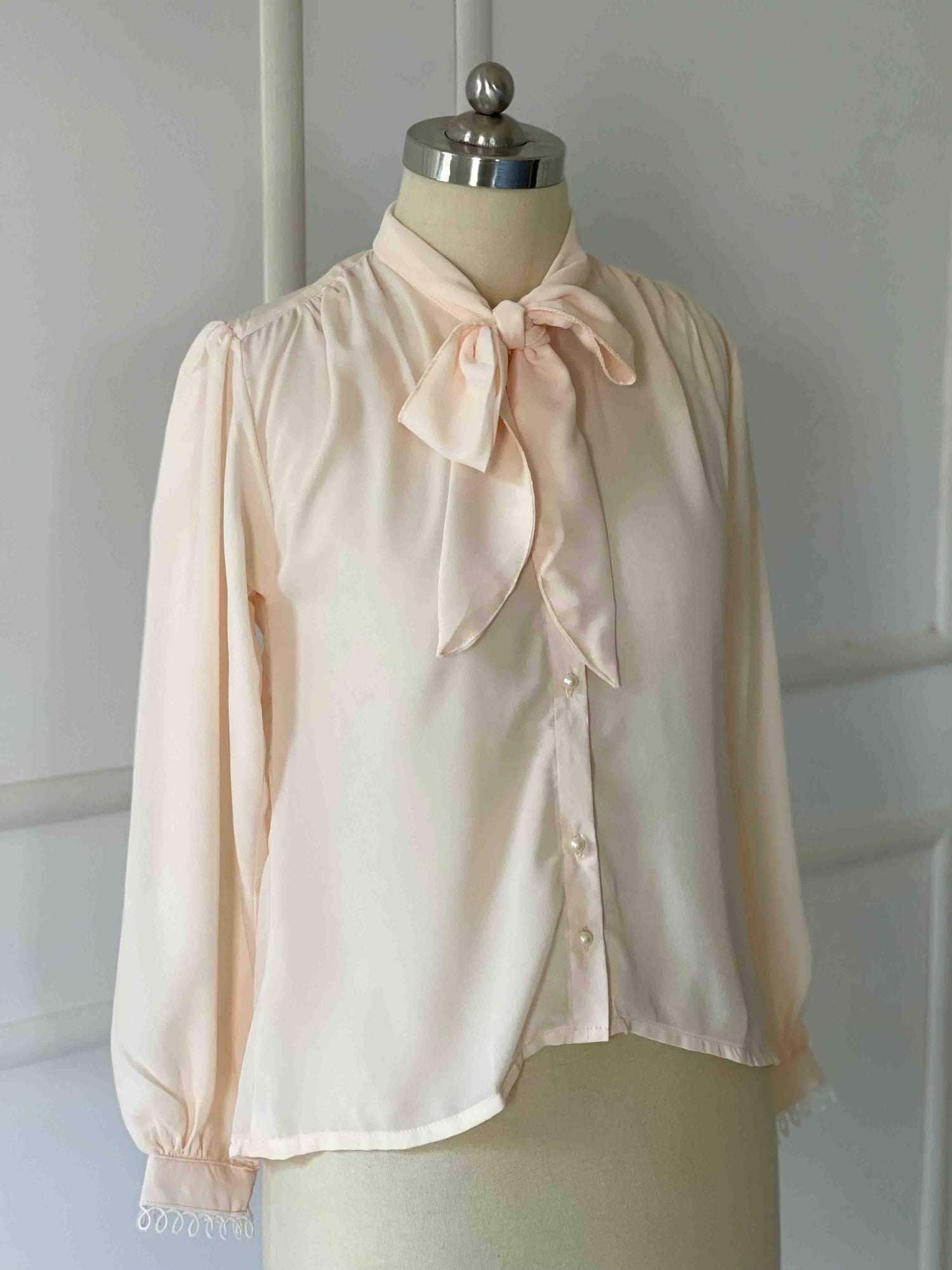 Peach Knot Top - Stylish Peach Knot Top