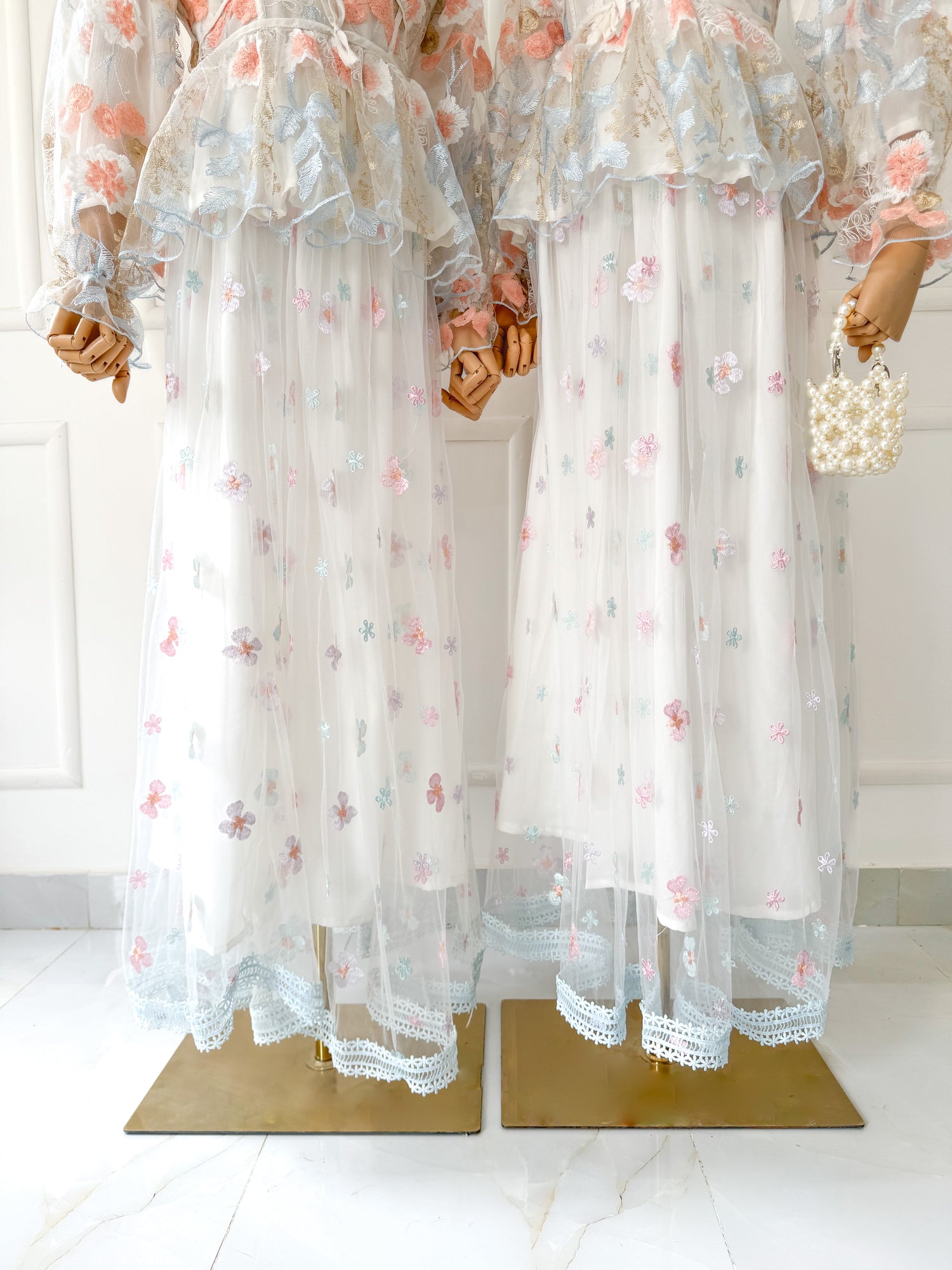 Elysia Net Embroidered Floral Skirt