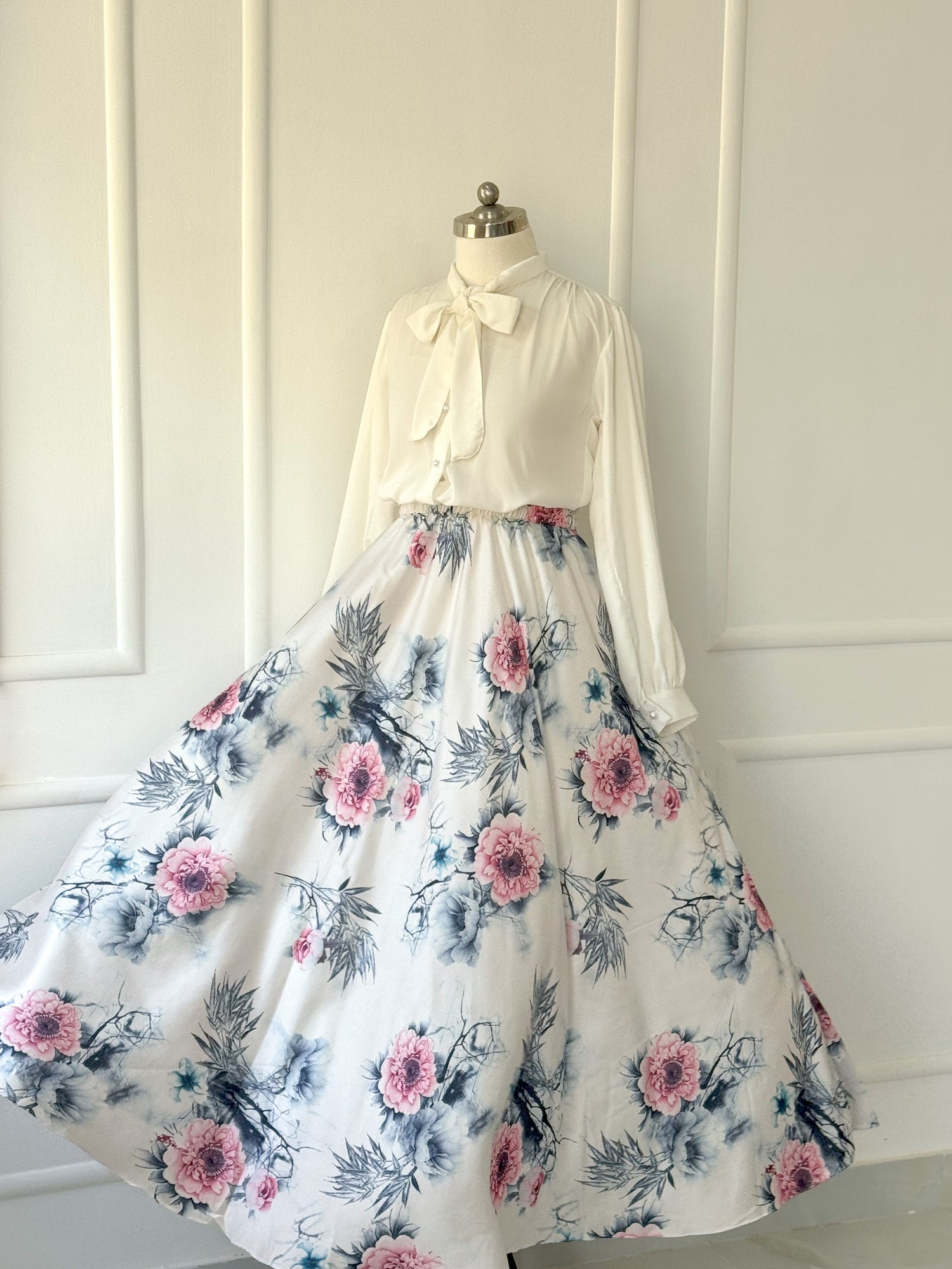 Aura Floral Long Skirt