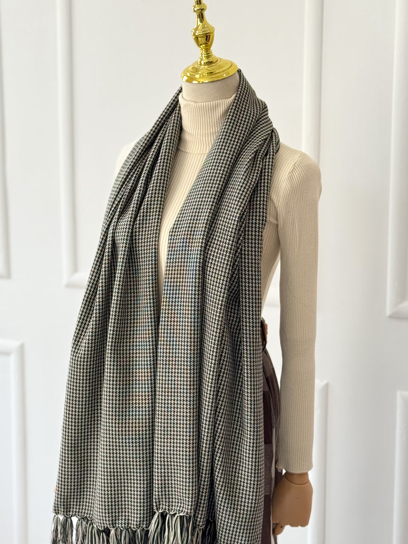 Snuggle Glen Check Winter Scarf