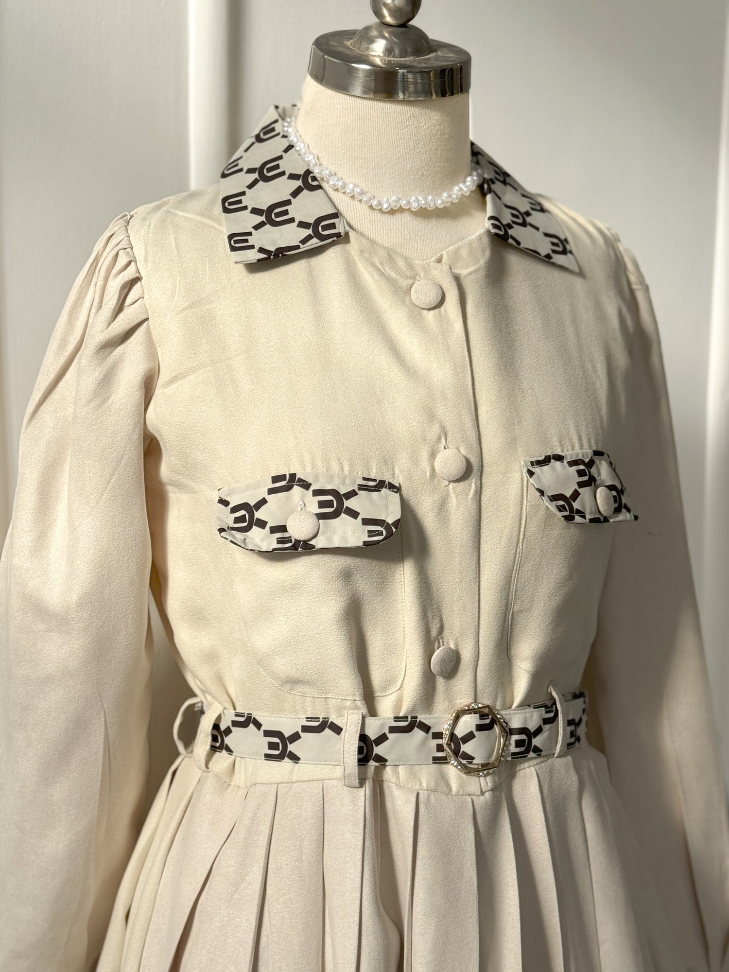 Fawn Dress – Vintage Beige Elegance