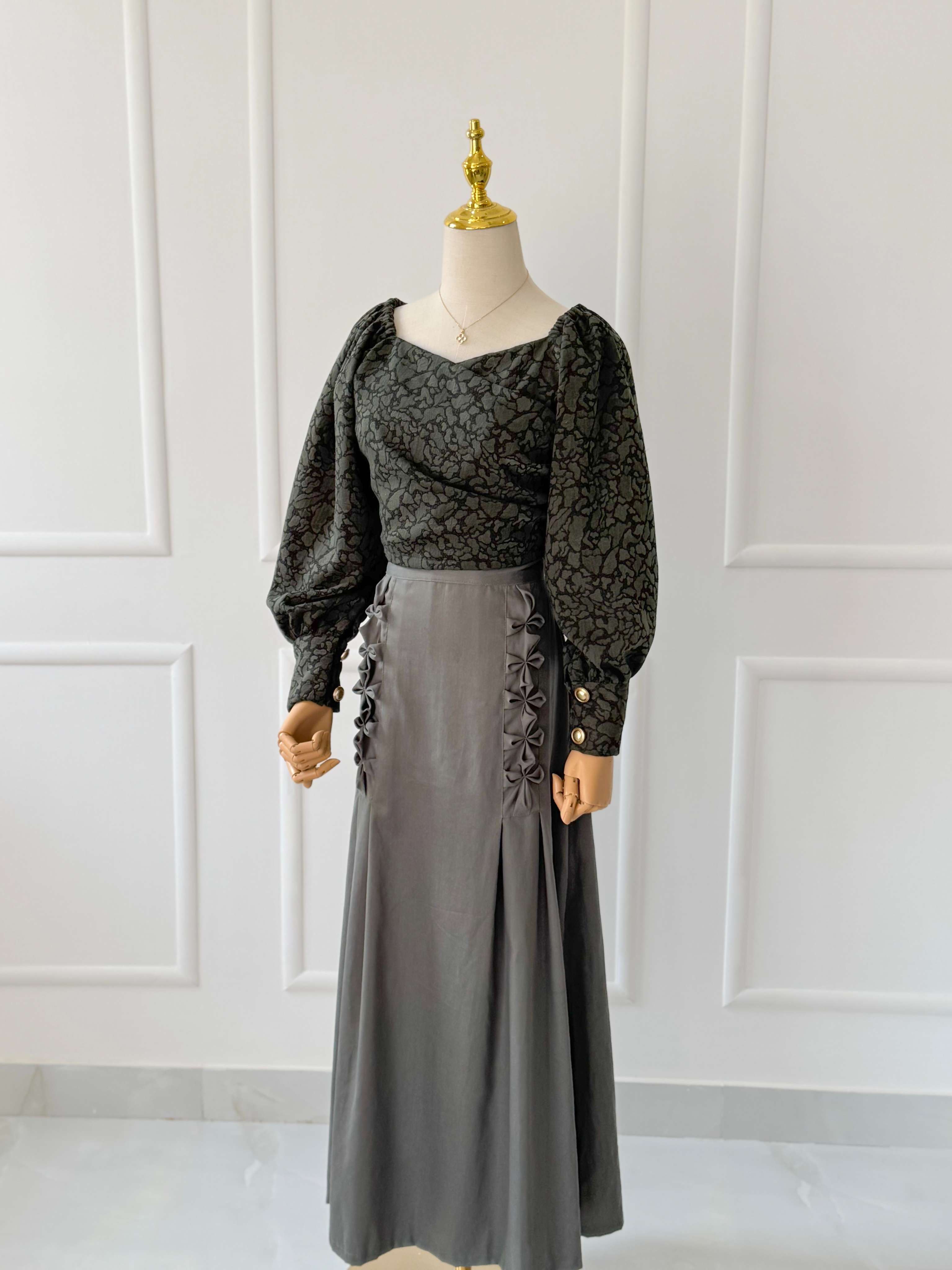 Moss Bow-Panel Skirt