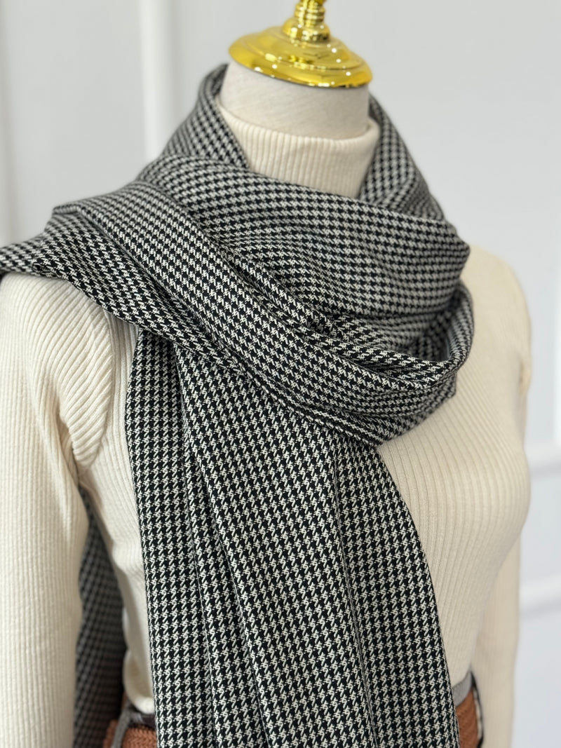 Snuggle Glen Check Winter Scarf