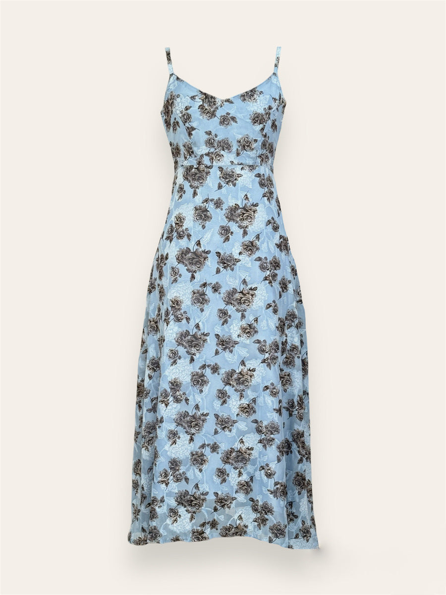 Chic Sleeveless Agatha Dress with Silk Bow