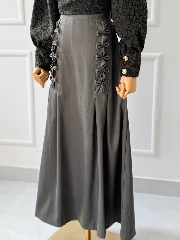Moss Bow-Panel Skirt