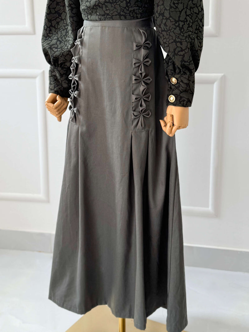 Moss Bow-Panel Skirt