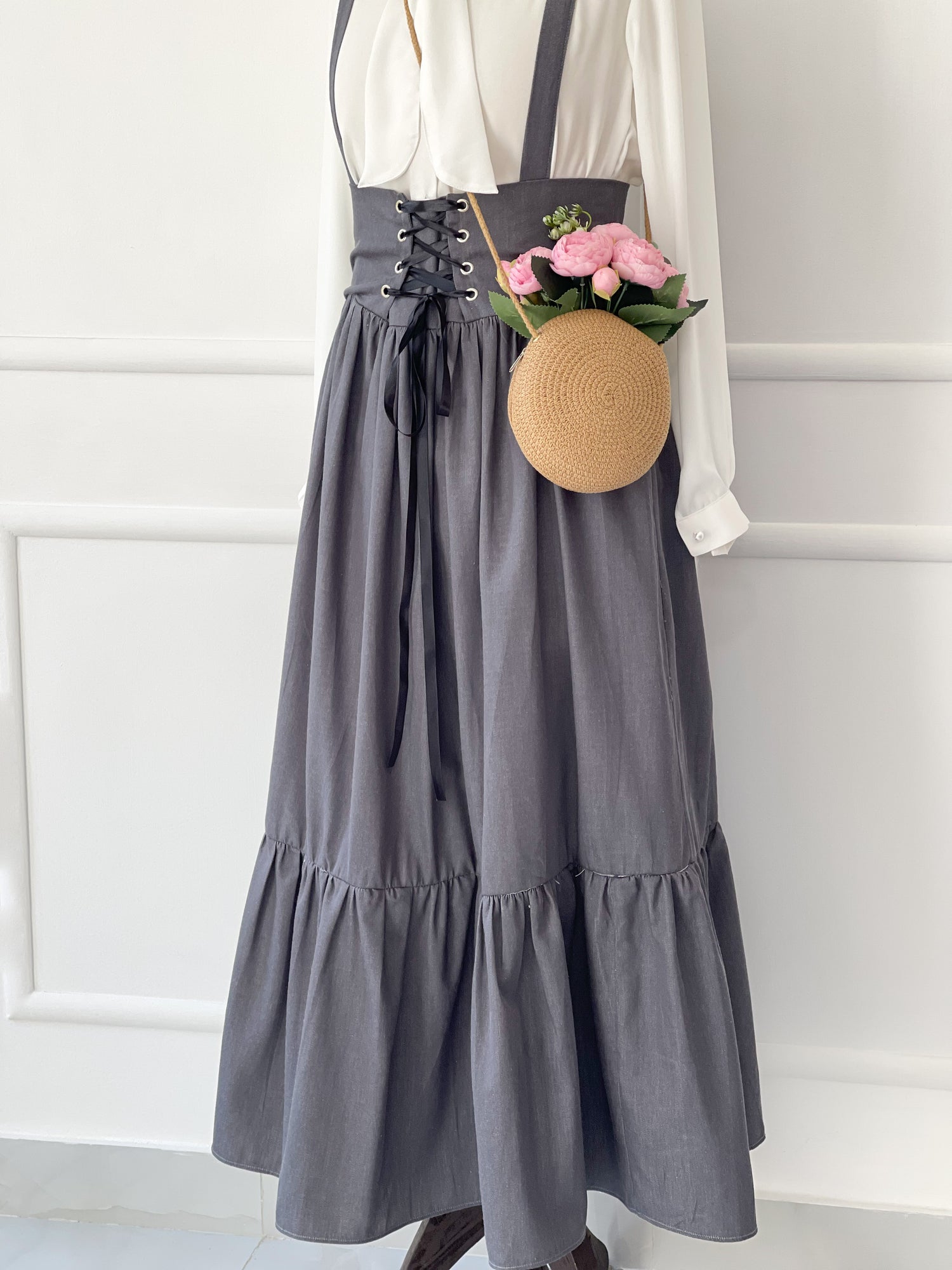 Grey Vintage Skirt – Trendy Denim Cotton Look