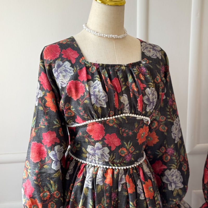 Rosabelle Black Vintage Long Dress